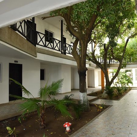 Hotel El Emigrante Puerto Colombia Exterior photo