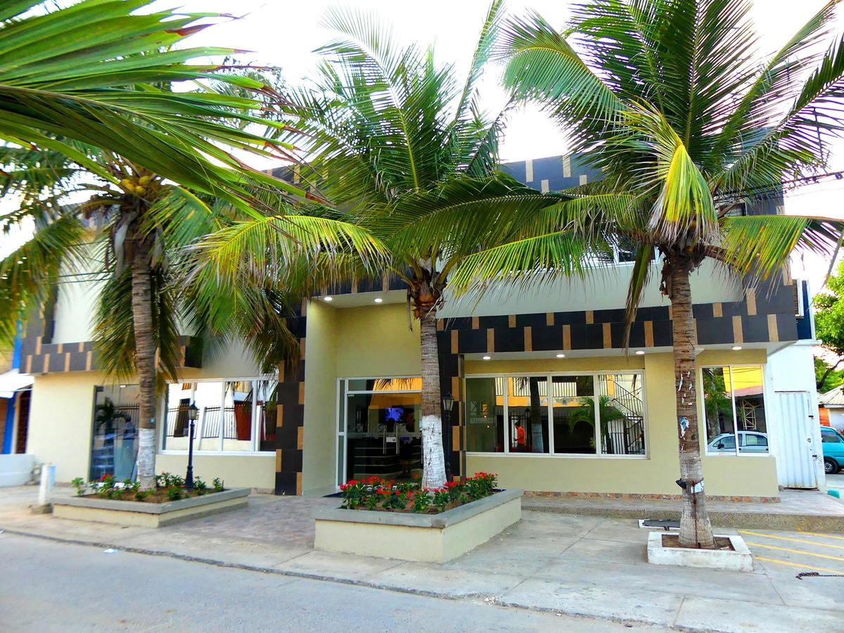 Hotel El Emigrante Puerto Colombia Exterior photo