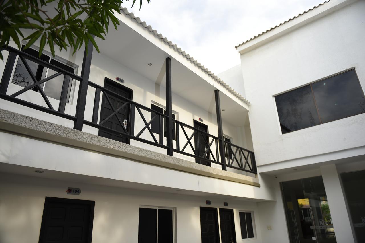 Hotel El Emigrante Puerto Colombia Exterior photo